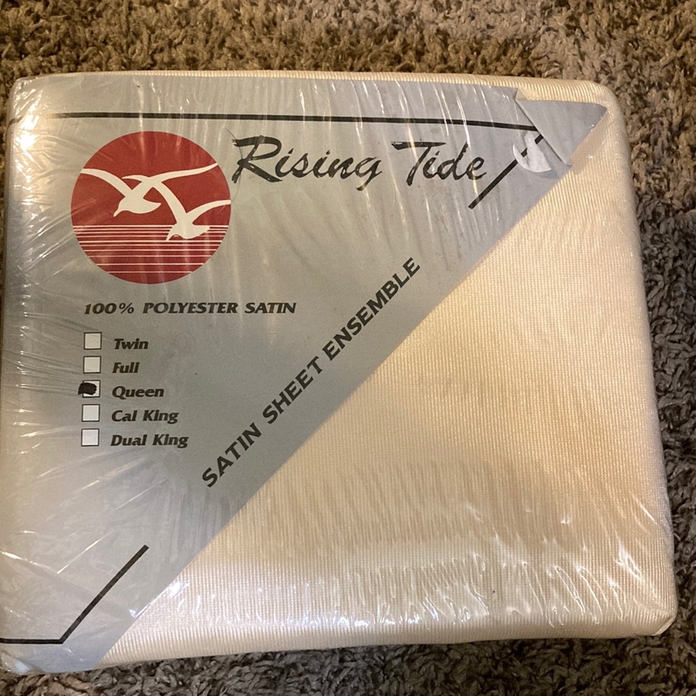 Vintage Rising Tide satin sheet ensemble size Queen
